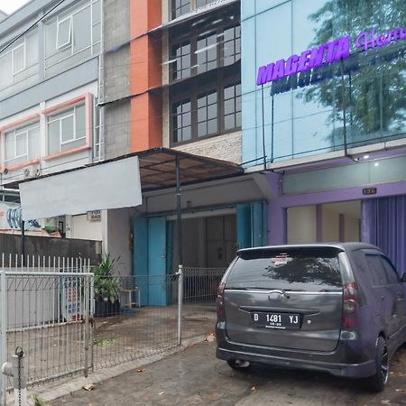 Reddoorz Near Trans Studio Bandung 3 Экстерьер фото