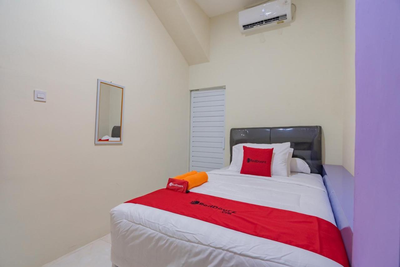Reddoorz Near Trans Studio Bandung 3 Экстерьер фото
